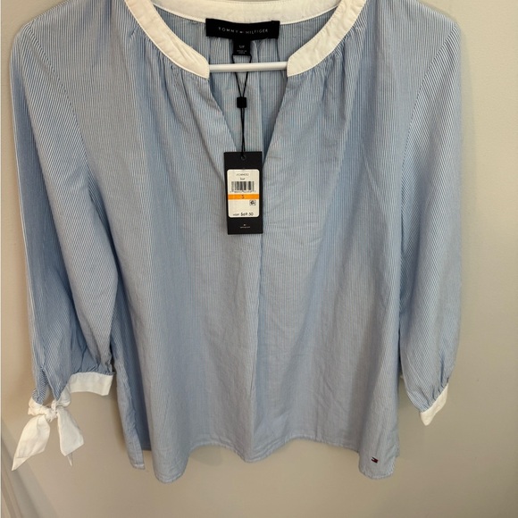 Tommy Hilfiger Tops - NWT Tommy Hilfiger size Small